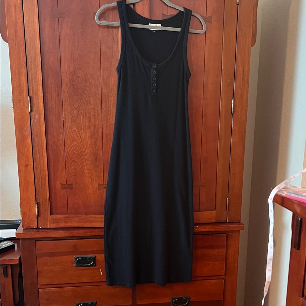 Universal Thread Black Sleeveless Midi Dress